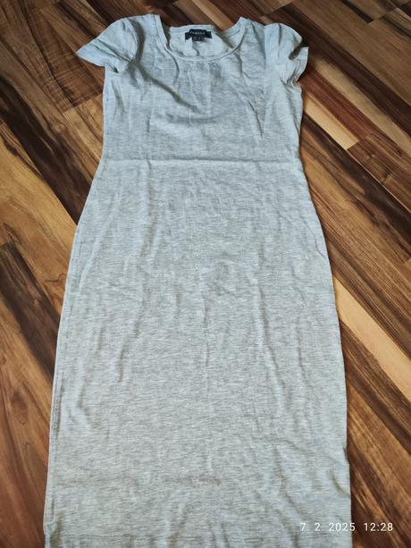 Šedé trickove šaty, m