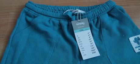 Kraťasy 116, sinsay,116