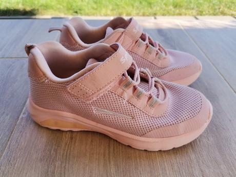 Ľahučké tenisky, sprandi,32