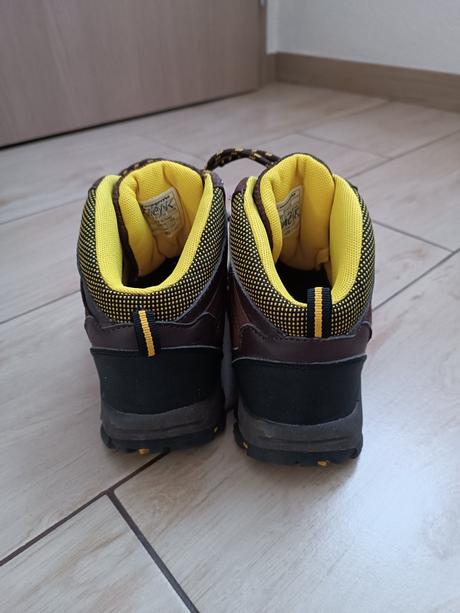 Trekové topánky c.35, 35