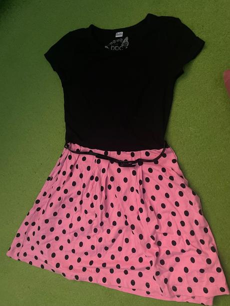 Bodkované šaty, 128