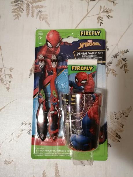 Zubná kefka, pasta, poharik spider man marvel, 