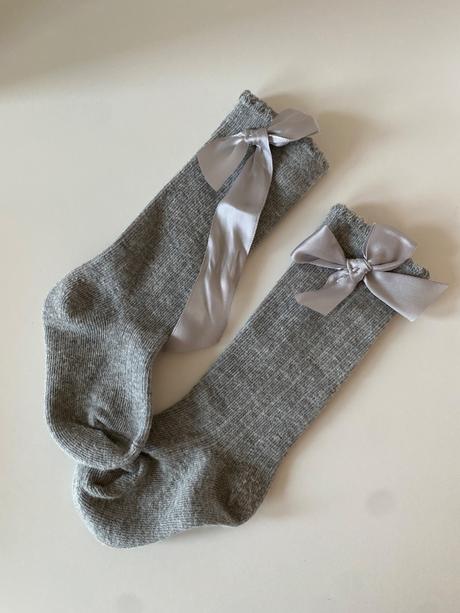 Podkolienky s mašľou, 22