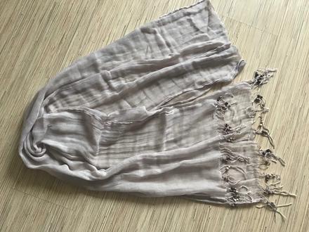 Pekny gazovinovy salik/1, 