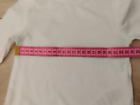 Nádherné tričko, 62