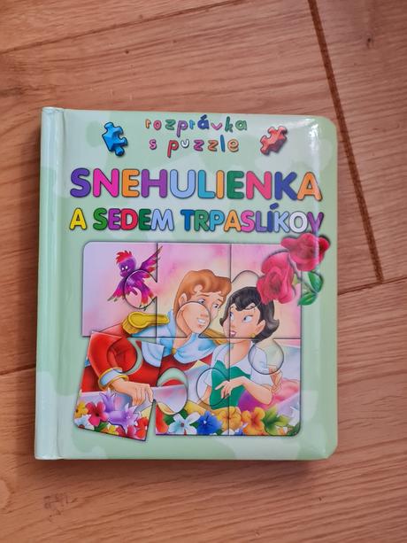 Kniha s puzzle snehulienka, 