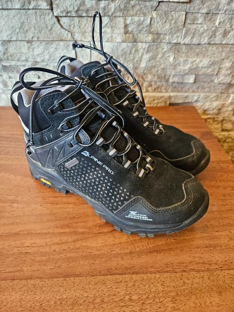 Turistické topánky, alpine pro,37
