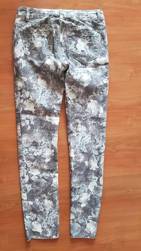 Elasticke kvetové nohavice, promod,xs