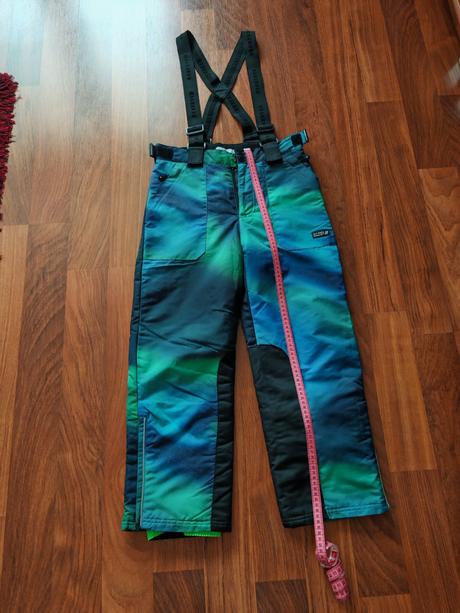 Lyžiarska bunda + lyžiarske nohavice, reserved,146