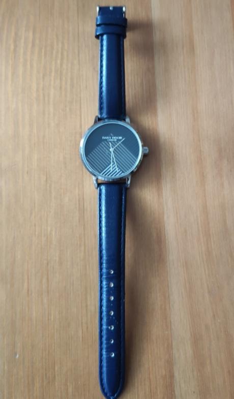 Hodinky+slúchadlá,