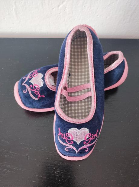 Darujem papučky, nazo,27