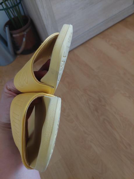 Žlté šlapky, hollister,38