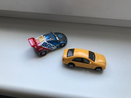 Auticka 2 ks, dlka 7cm, výška 2 cm,