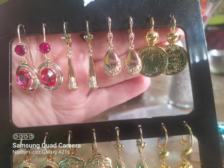 Pozlatene chirurgicke, 