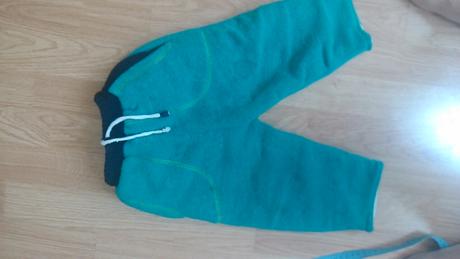 Veľmi hrubé nohavice , 80