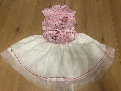 Nadherne čínske šatky, 116