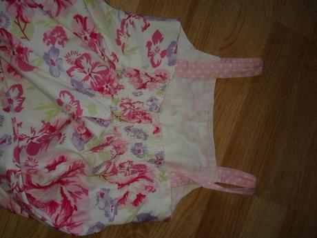 Šaty kvetované s mašličkou, 128