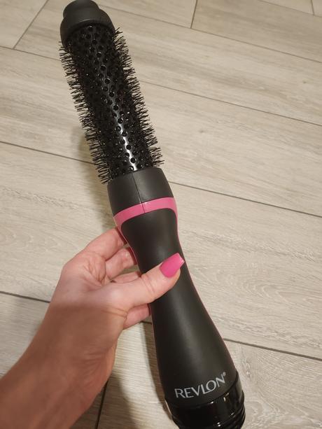 Teplovzdušná užšia kefa revlon,