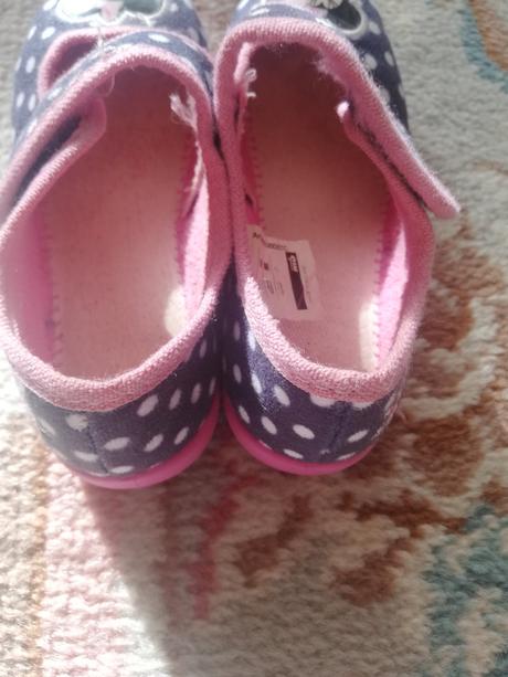 Papucky s minnie, 27