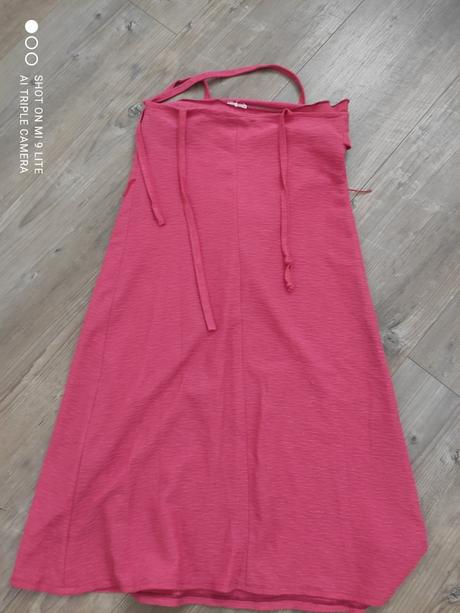 Ruzove letne saty, m