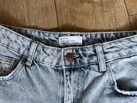 Riflové kraťasy, bershka,38