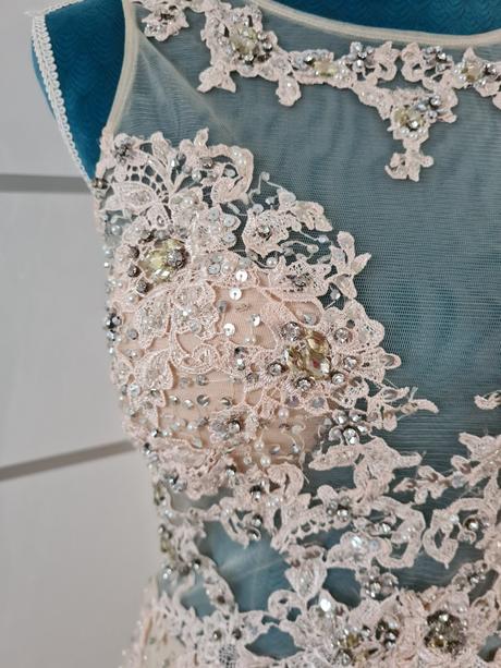 Luxusne nove spolocenske/svadobne saty vel.36, s