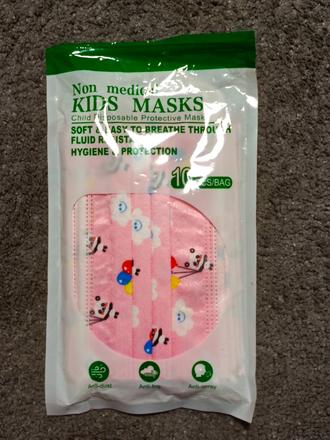 Jednorazové rúška nerozbalené,