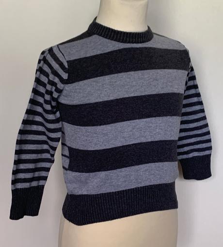 Chlapčenský sveter šedý, 104