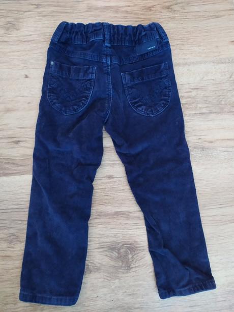 Mencestrove nohavice, 92