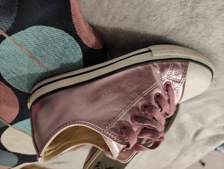 Tenisky victoria, 33