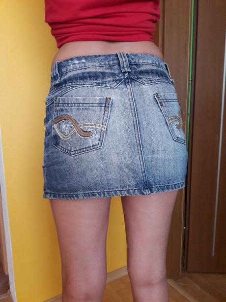 Riflová sukňa, 158