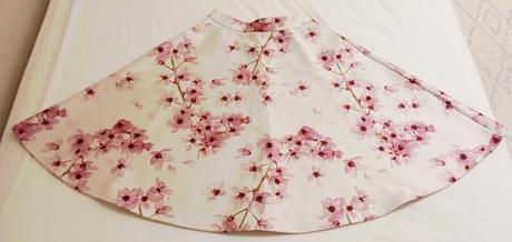 Sukňa s kvetmi sakura, mohito,34