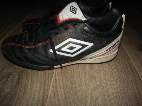 Tenisky, umbro,35
