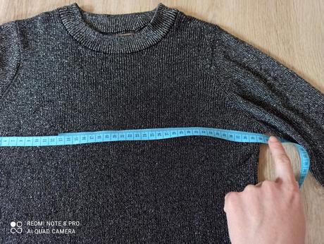 Trblietavý svetrik, s