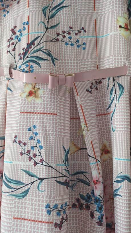 Dievčenske spoločenske šaty., 146