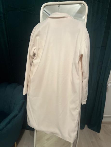 Trendyol novy bežovy kremovy kabat tenky, s