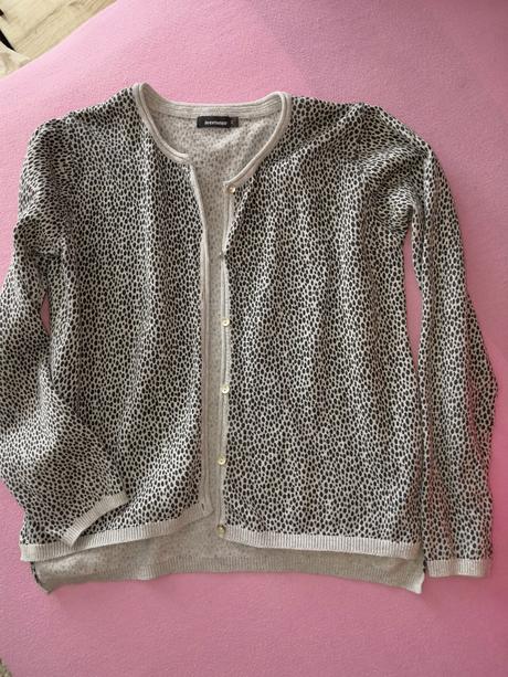 Svetrík, in extenso,152