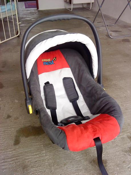 Autosedačka/vajíčko,