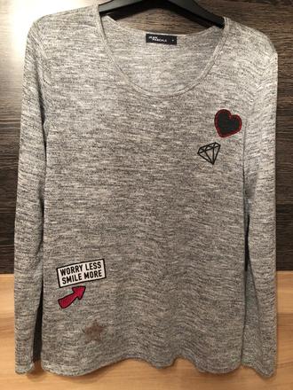 Pulover sedy s napismi m, m