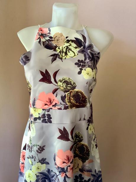 Spoločenské saty s visackou boohoo, 42 / 44