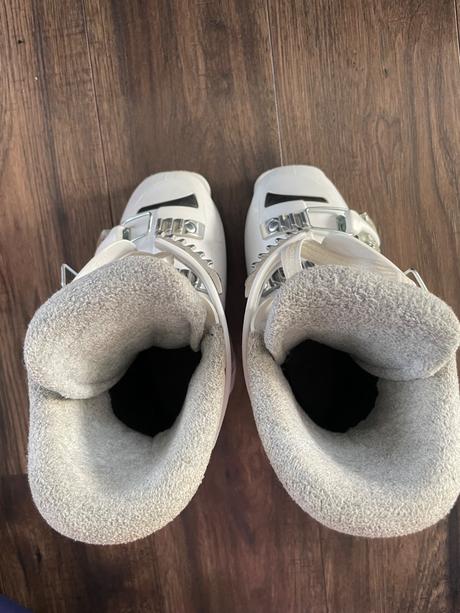 Lyziarky, rossignol,19