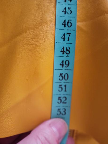 Žltá koženka, orsay,42