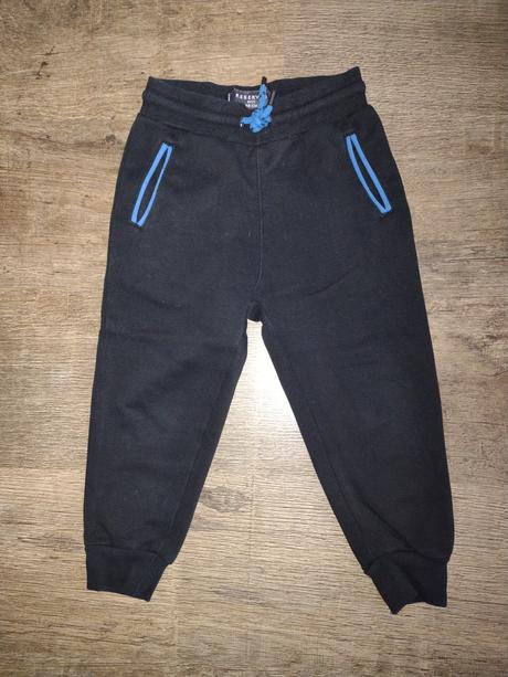 Tepláky 98, reserved,98