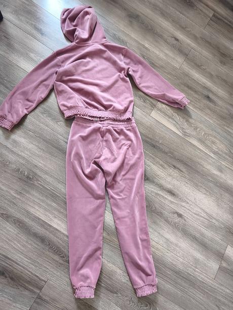 Nádherná velúrová súprava 146/162, lindex,146