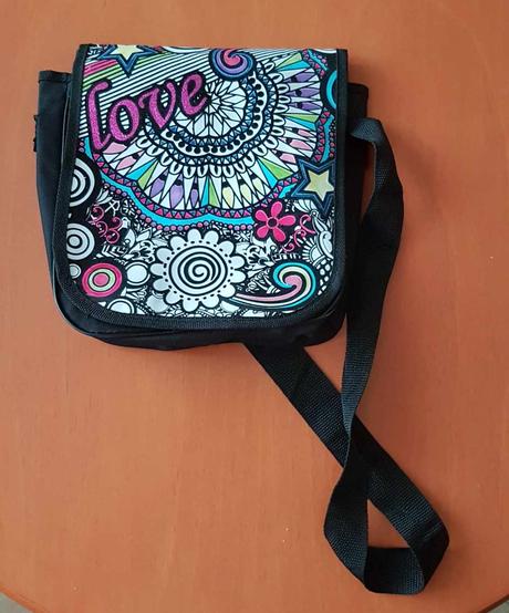 Taška cez rameno "love", 