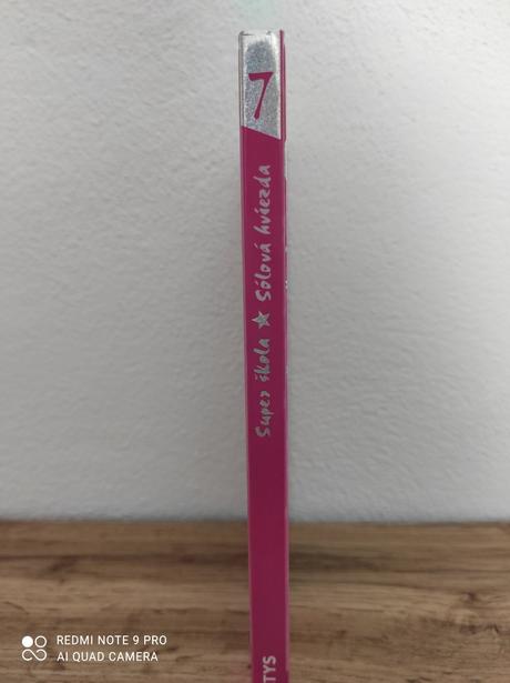 Super škola číslo 7 sólová hviezda, 