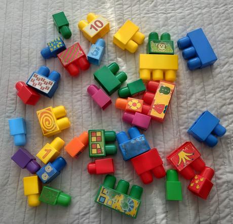 Mix veľkých kociek mega bloks first builders, 