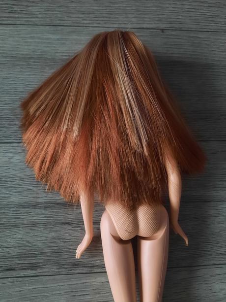 Barbie fashion fever drew ryšavka 2004,