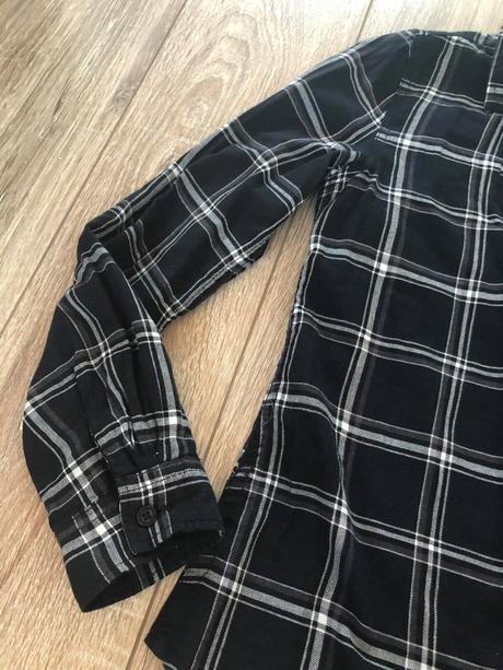 Dievčenská košeľa, 146