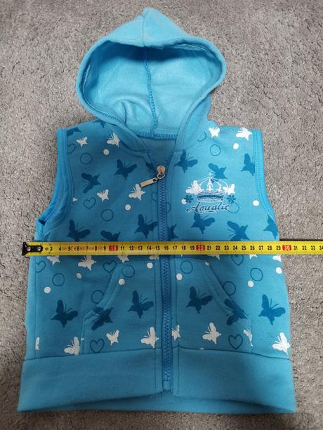 Motýliková vesta, 86